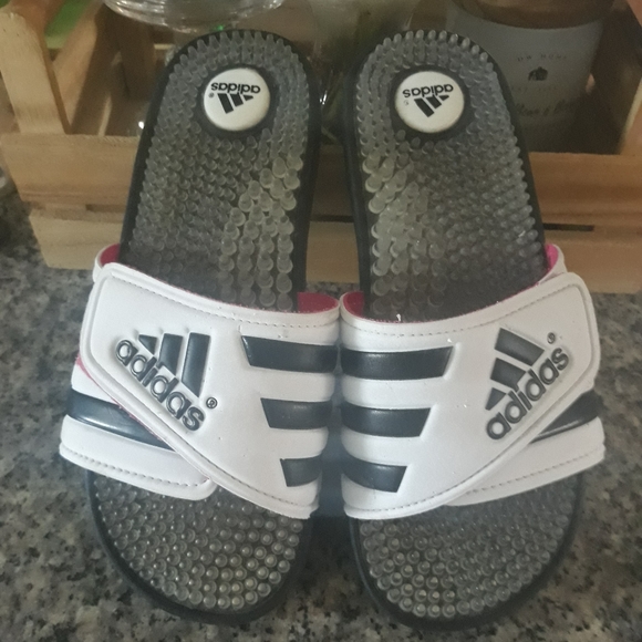 Adiadas Slides - Picture 2 of 2